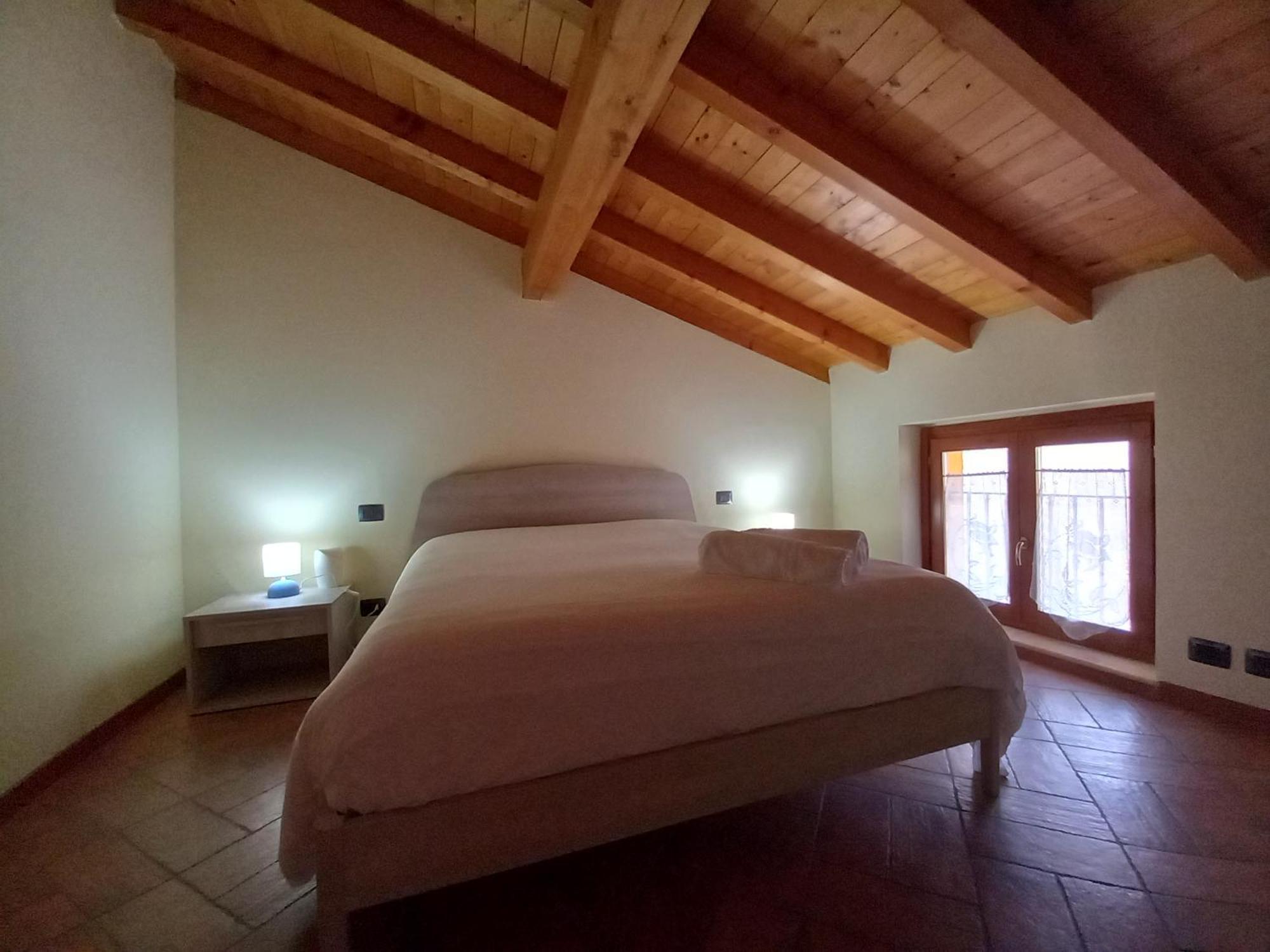 Casa Vacanze Tania Somendenna Exteriér fotografie